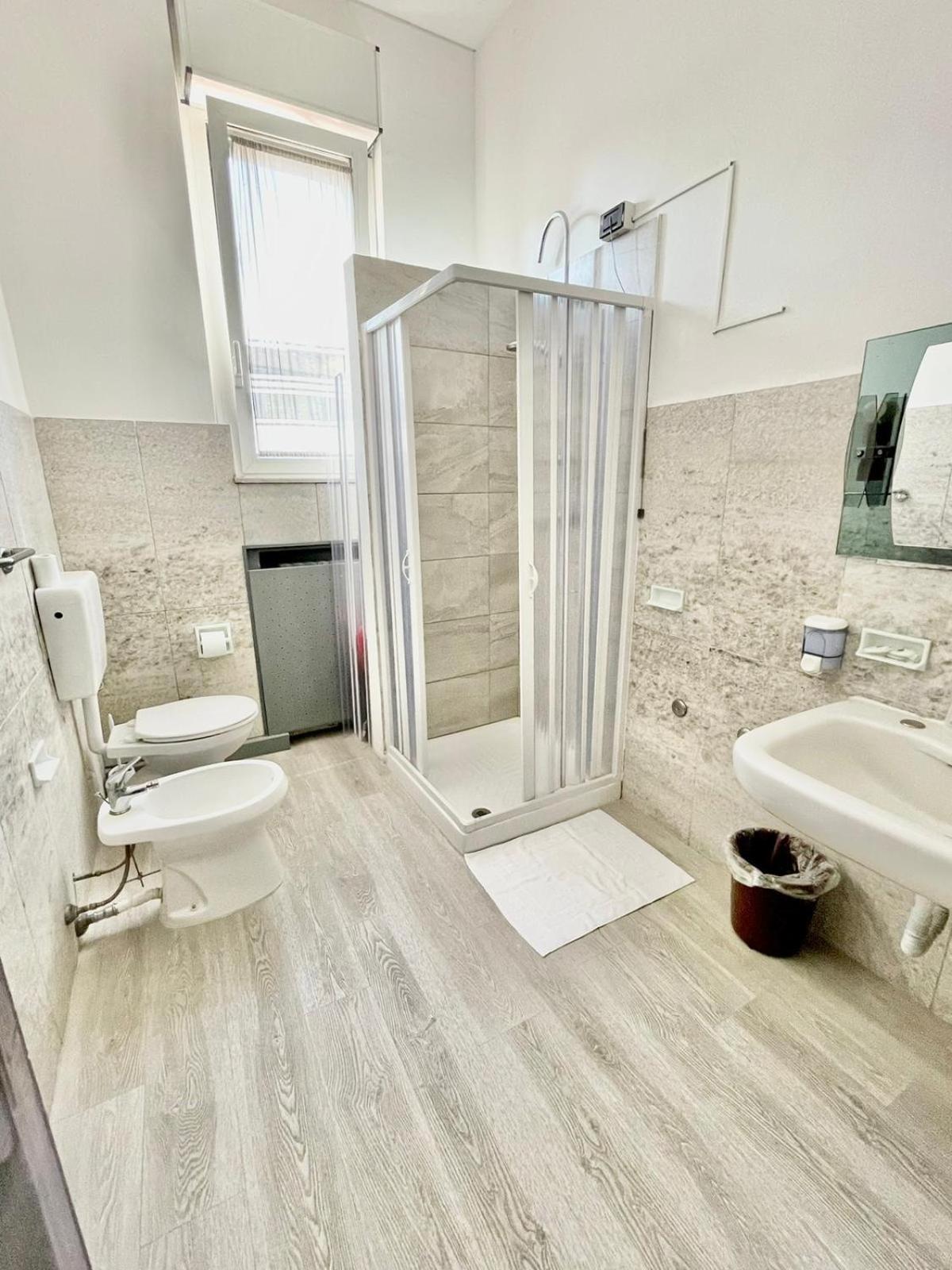 Bovisa House B&B Private Rooms Milan Bagian luar foto