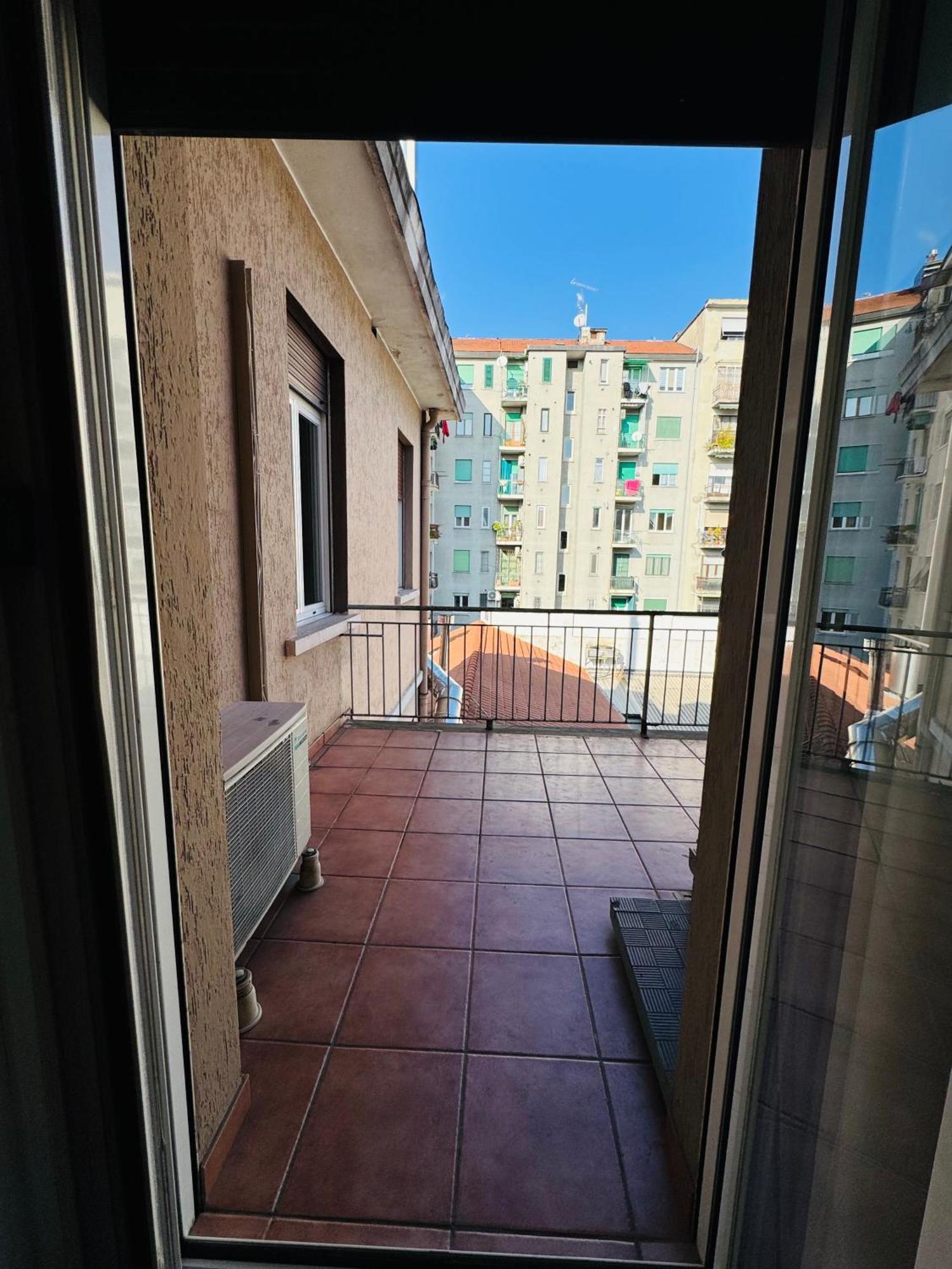 Bovisa House B&B Private Rooms Milan Bagian luar foto