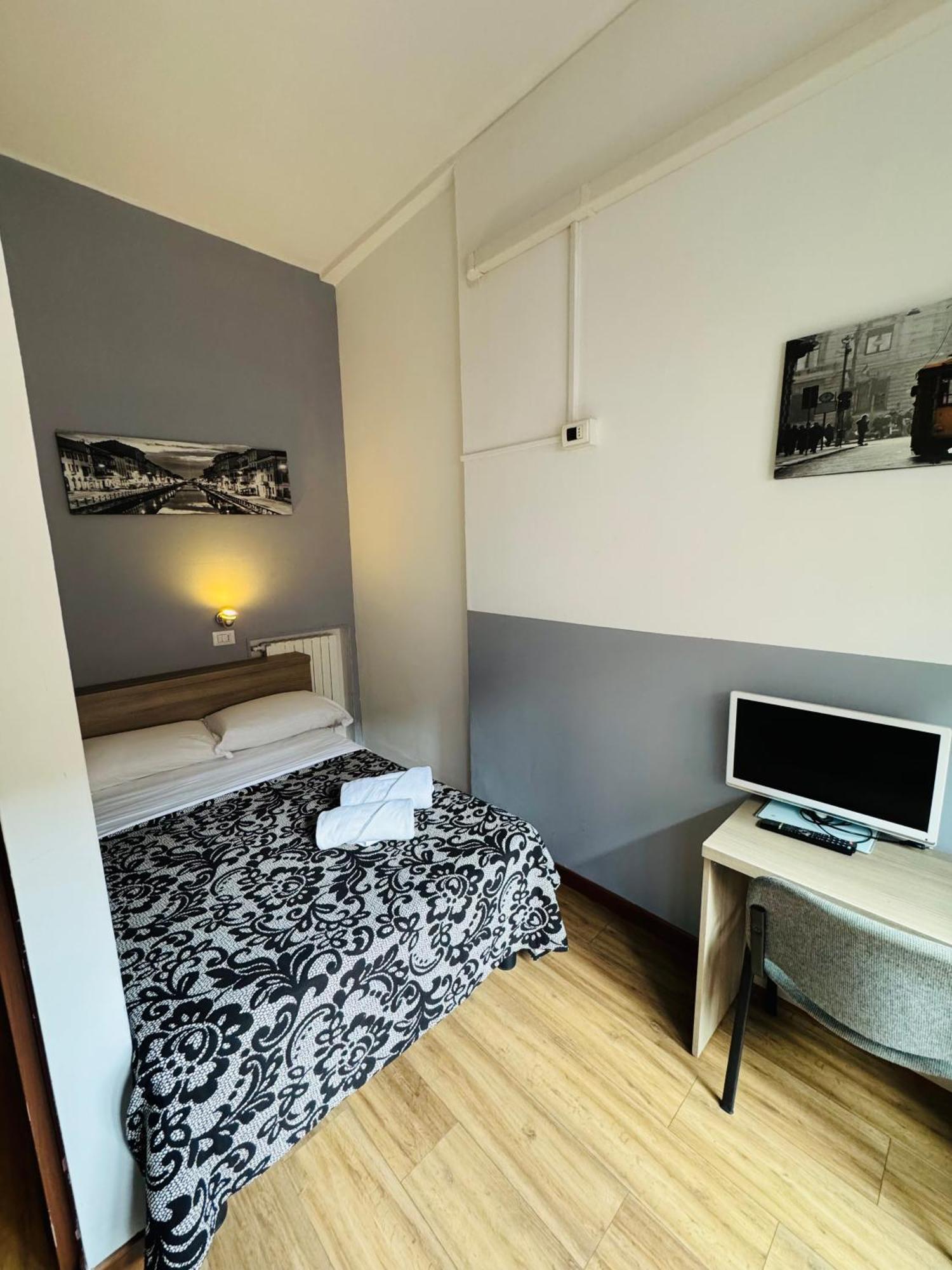 Bovisa House B&B Private Rooms Milan Bagian luar foto