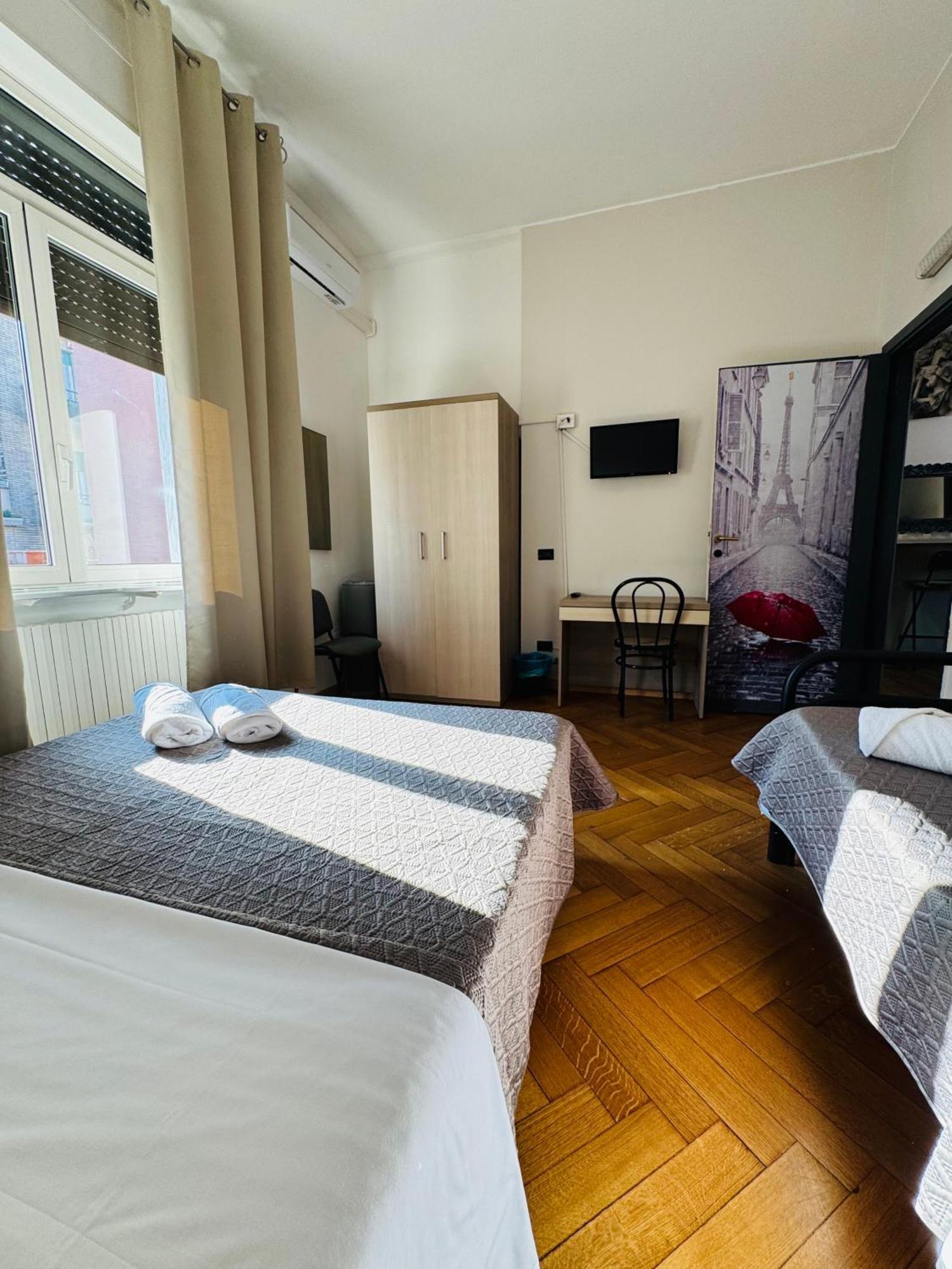 Bovisa House B&B Private Rooms Milan Bagian luar foto