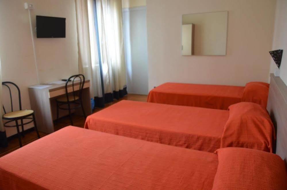 Bovisa House B&B Private Rooms Milan Bagian luar foto