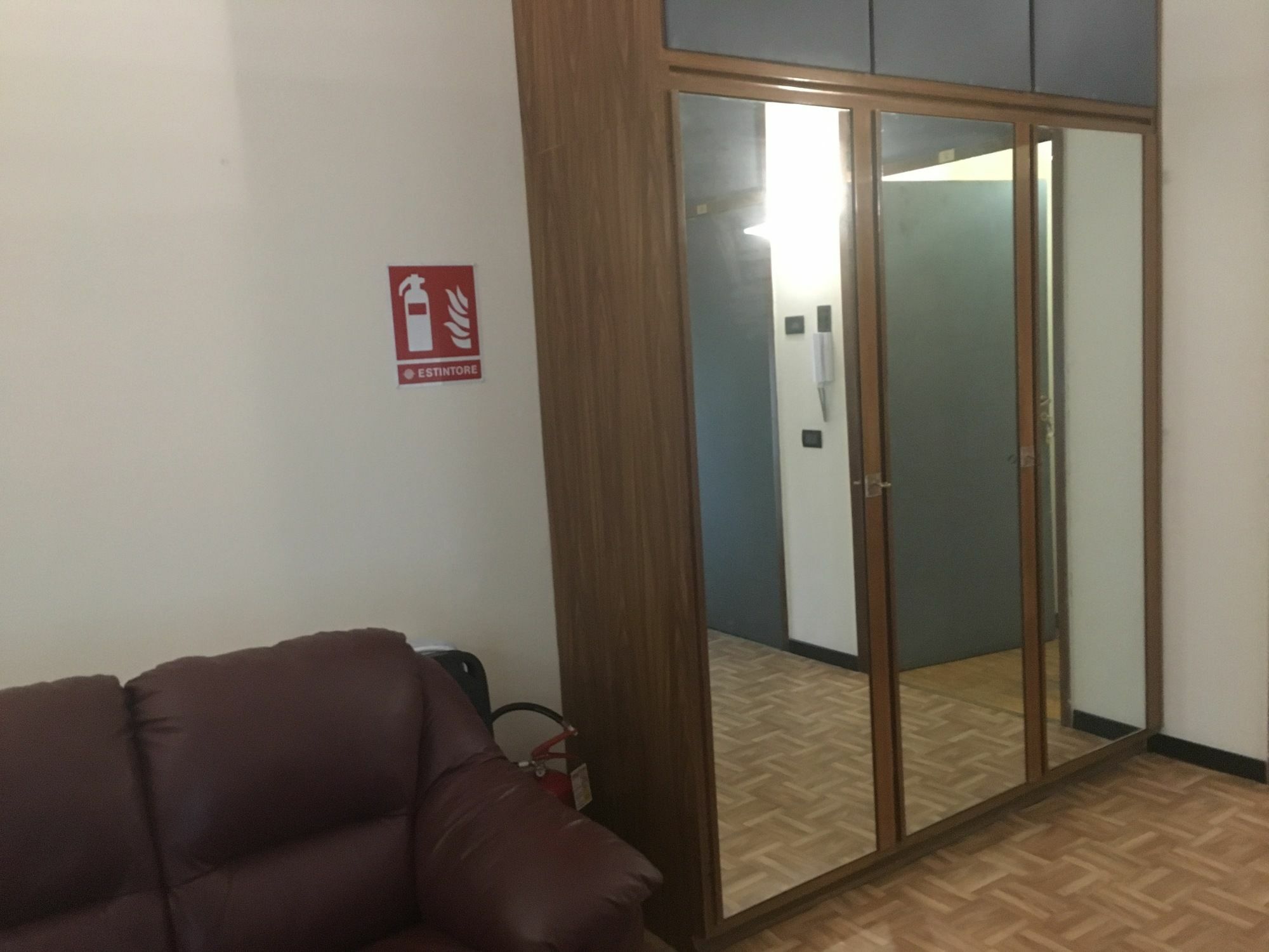Bovisa House B&B Private Rooms Milan Bagian luar foto