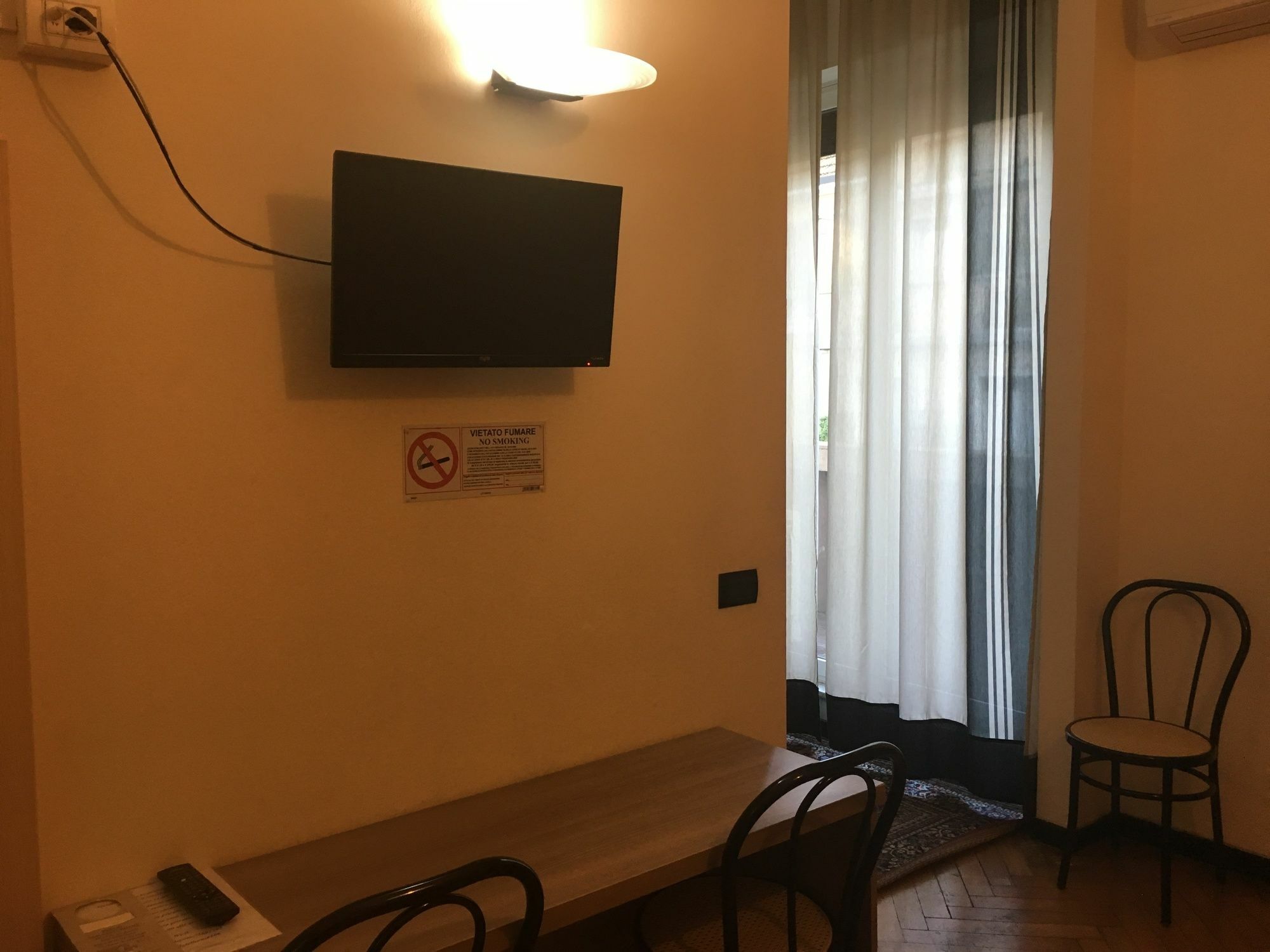 Bovisa House B&B Private Rooms Milan Bagian luar foto